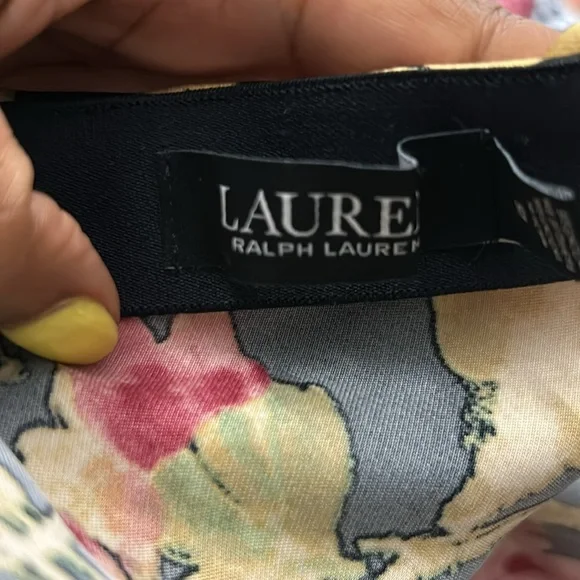 Lauren Ralph Lauren
Floral Charmeuse Midi Skirt in Multi (size 10) - Picture 8 of 10